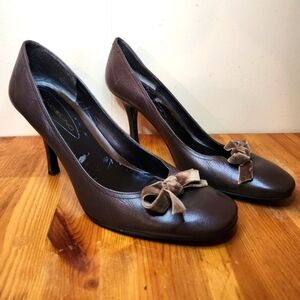 Bandolino Brown Heels with Bow Detail